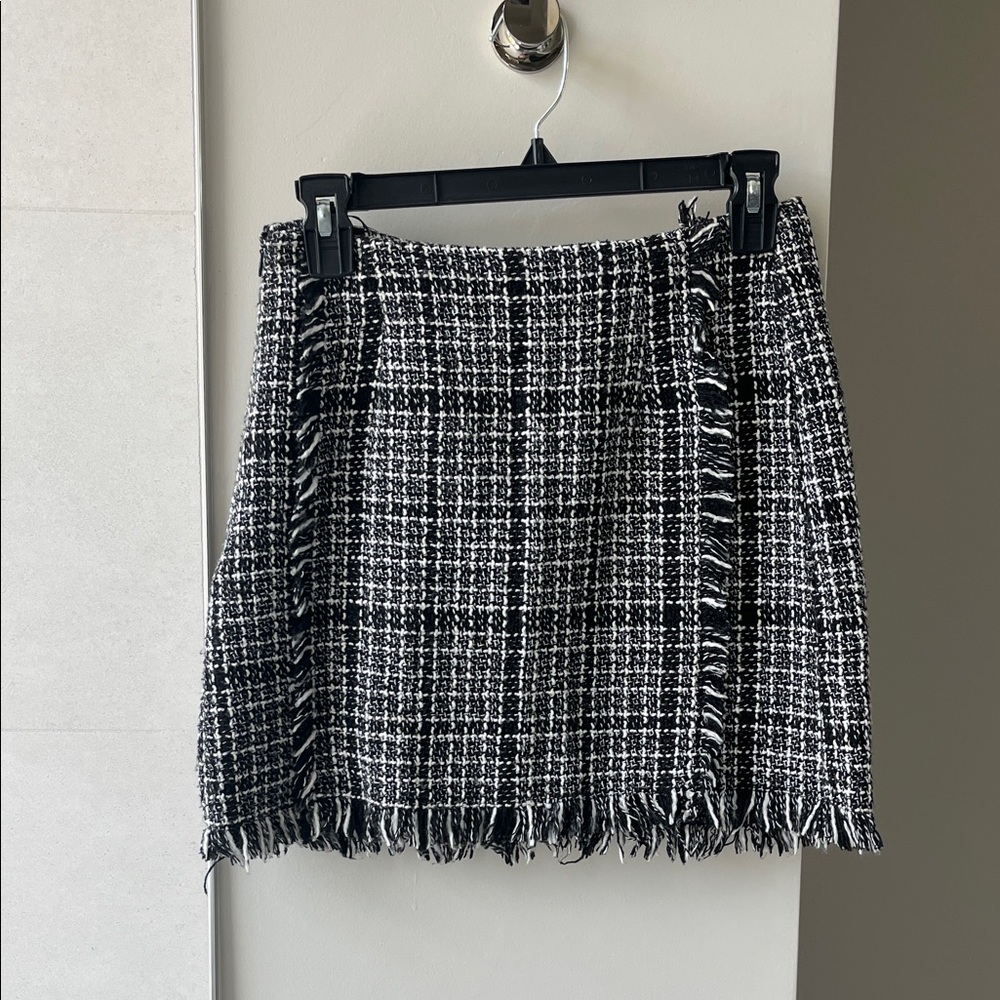 SHEIN Black and White Tweed Mini Skirt